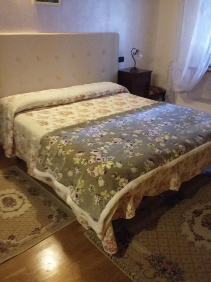 Bed and Breakfast La Carbonara 6 Bardolino Habitación foto